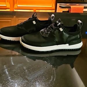 TRUE linkswear Men's Lux Hybrid Golf Sneaker (waterproof) - Men's 8 *brand new*